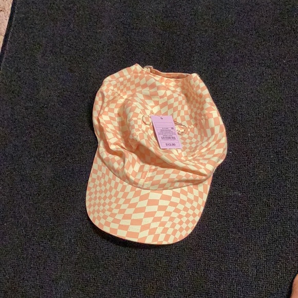 Hat - Picture 3 of 4